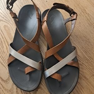 OLUKAI 'UPENA W MUSTARD/BUBBLY